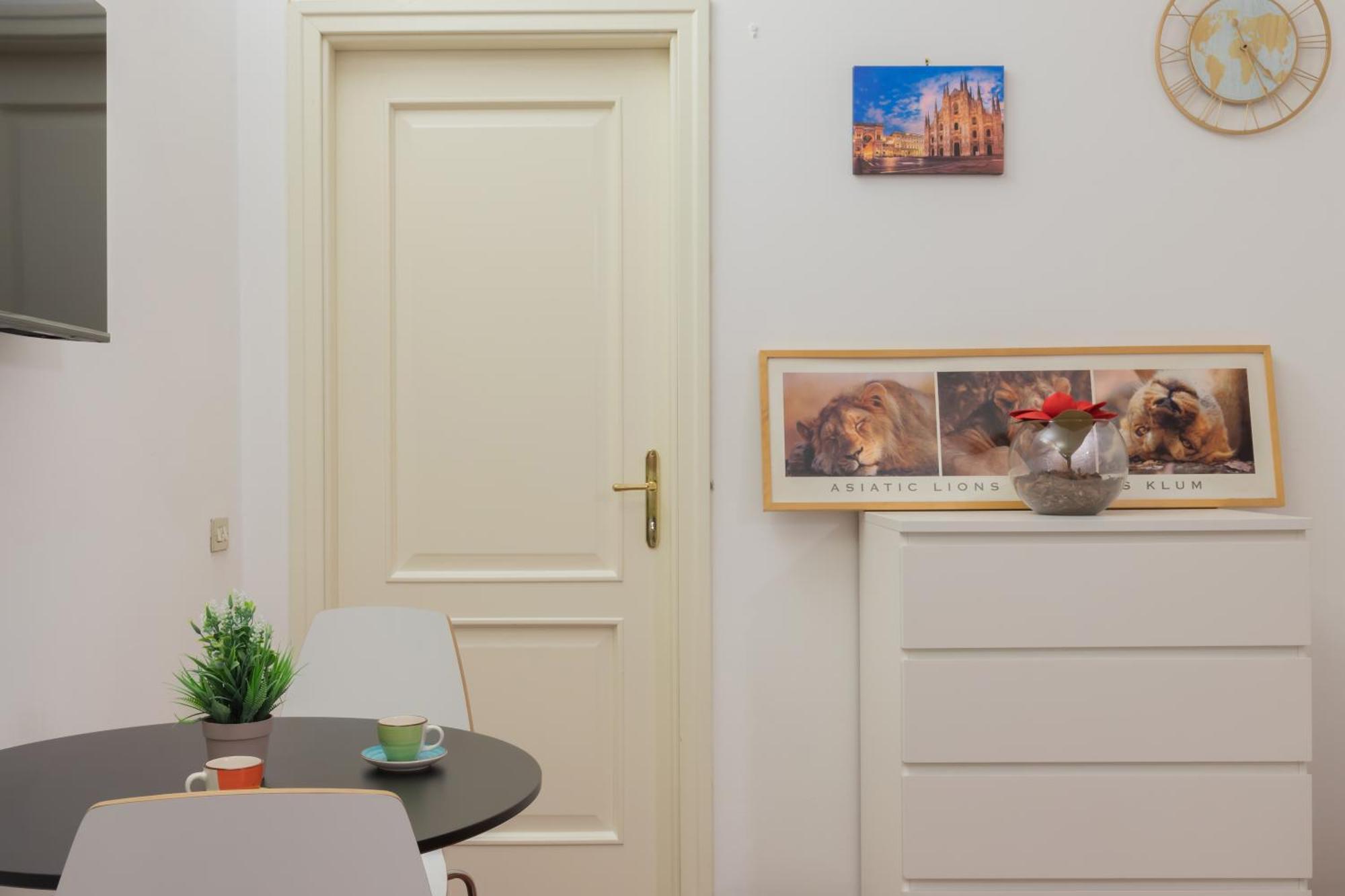 Sanzio City Escape - 15Min From Duomo Apartment มิลาน ภายนอก รูปภาพ